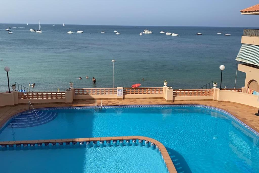 El Balcon De Paqui Apartamento A Pie De Playa La Manga Bagian luar foto