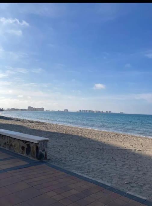 El Balcon De Paqui Apartamento A Pie De Playa La Manga Bagian luar foto
